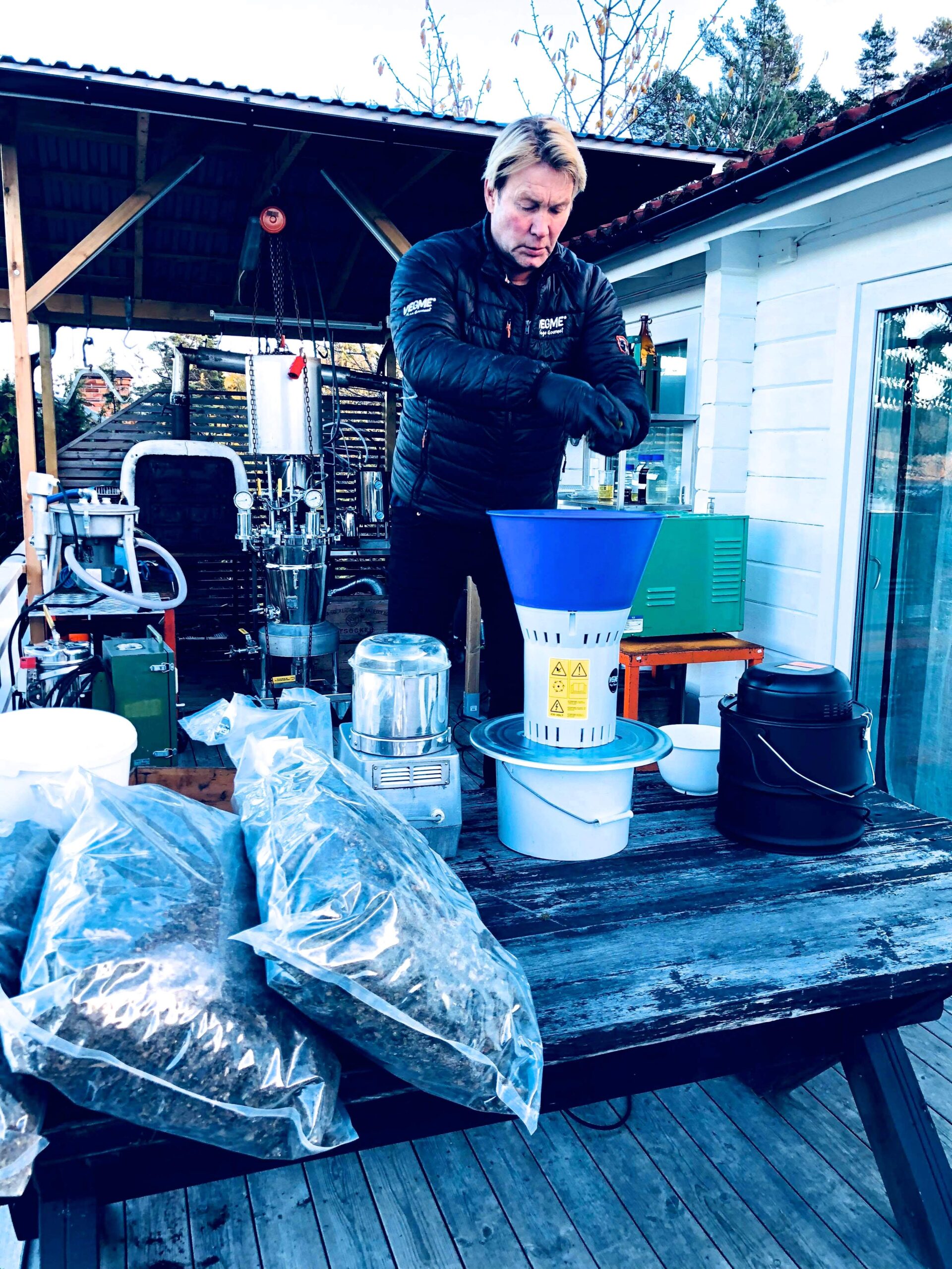 44748876_350163499087079_1931333865436086272_n